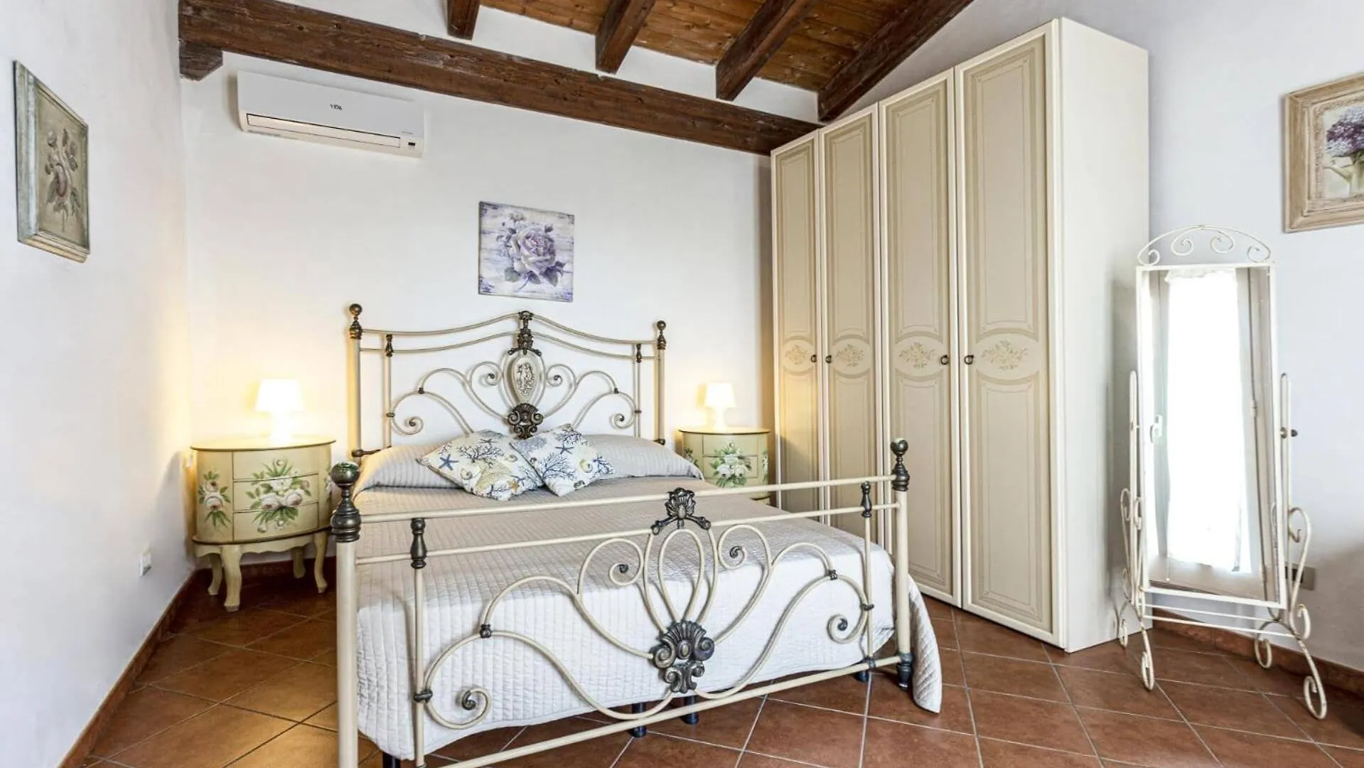 Villa Nautilus By Villa Plus Santa Maria Del Focallo Italy