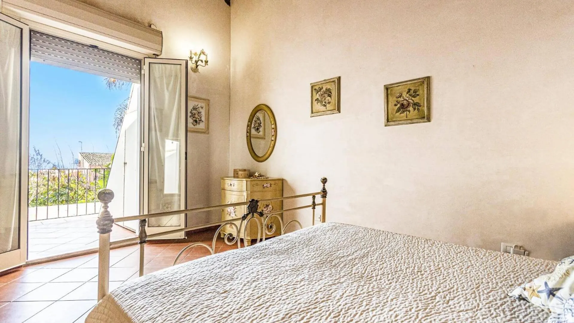 Villa Nautilus By Villa Plus Santa Maria Del Focallo
