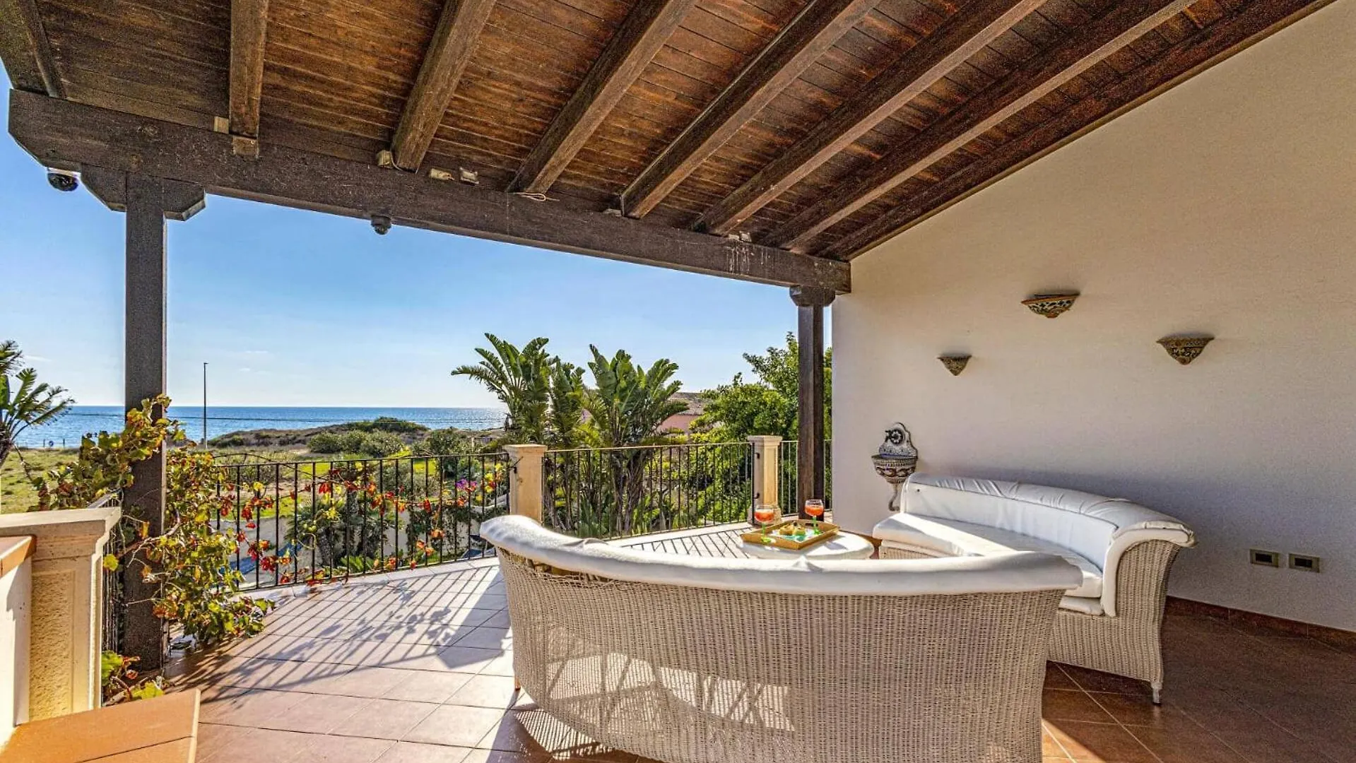 Villa Nautilus By Villa Plus Santa Maria Del Focallo