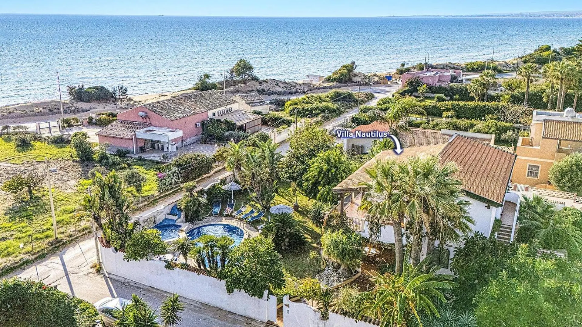 Villa Nautilus By Villa Plus Santa Maria Del Focallo Italy